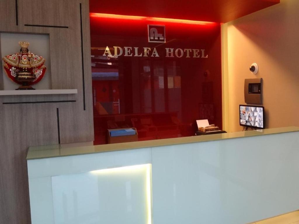 Adelfa Hotel Cebu Extérieur photo