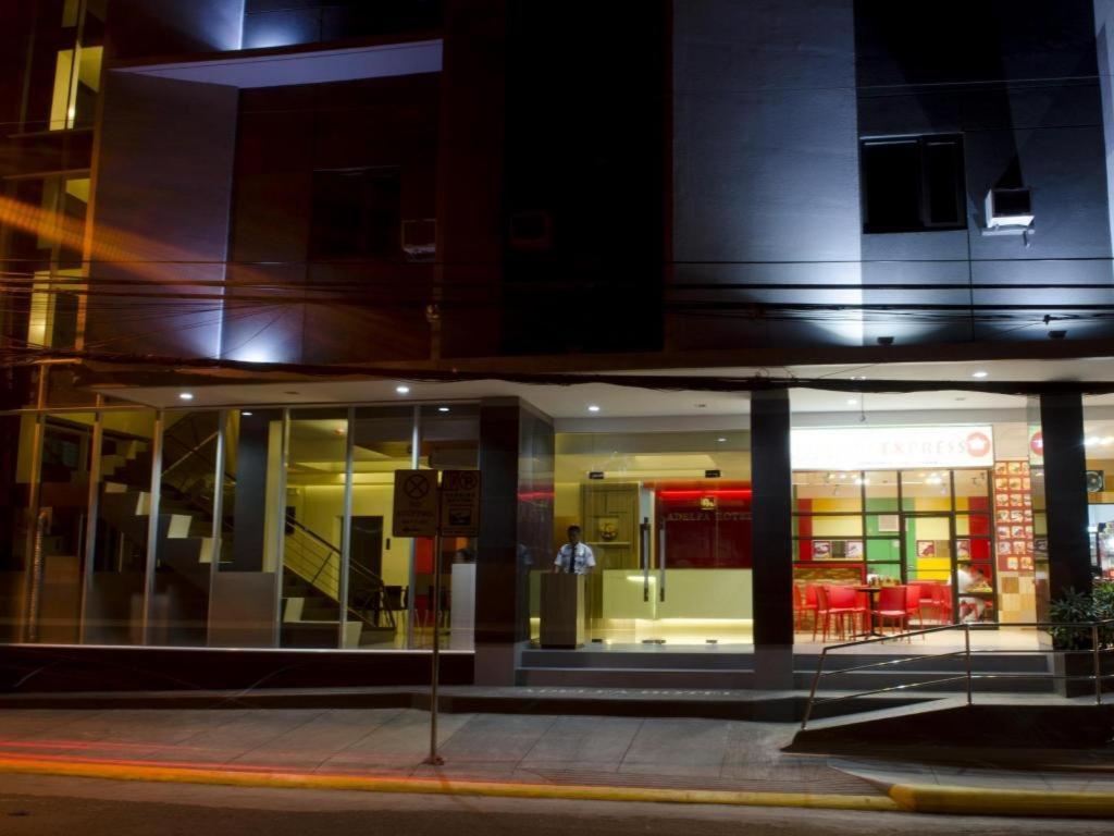 Adelfa Hotel Cebu Extérieur photo